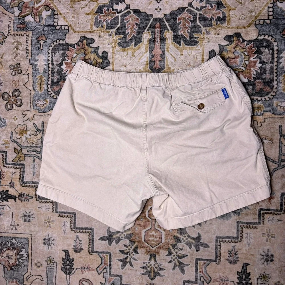 Chubbies Originals Mens Tan Khaki Elastic Waist Summer Shorts 5.5 Inseam Large